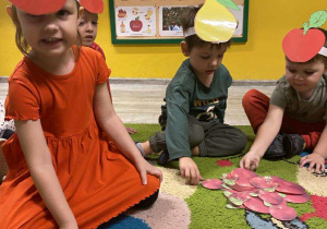 Kinga doskonali umiejętność przeliczania na konkretach