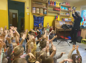 Lawendowe studio - "Babcia gitarzystka" - muzyczna bajka