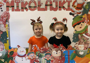 Alisa i Kinga w świątecznym nastroju.