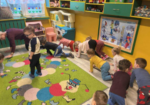 Zabawy ruchowe z Panią Kasią